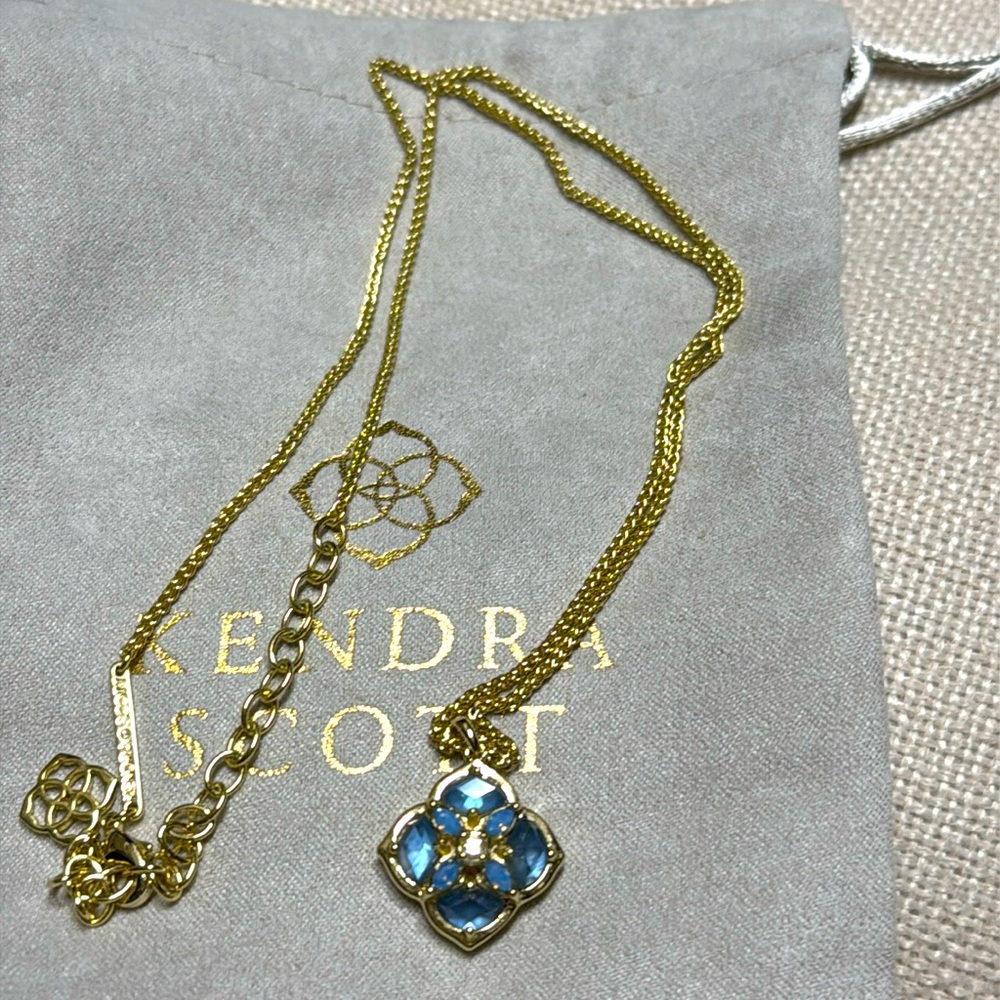 Kendra Scott
Dira Stone Pendant Necklace in 14K Gold Plated, 18"-21"